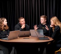Команда mozhem production