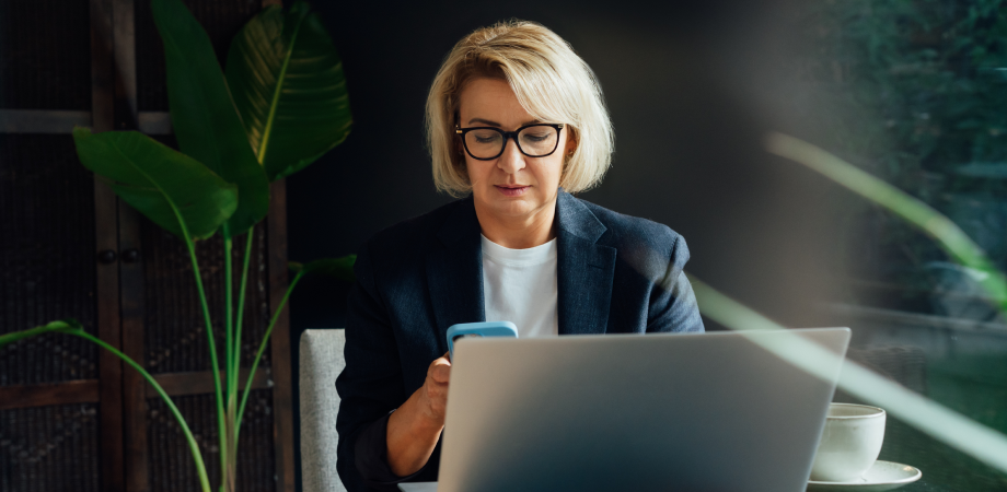 Перезапуск кар’єри після 45: як змінювати професію без ілюзій і самознецінення? Інтервʼю з Вікторією Сафроновою