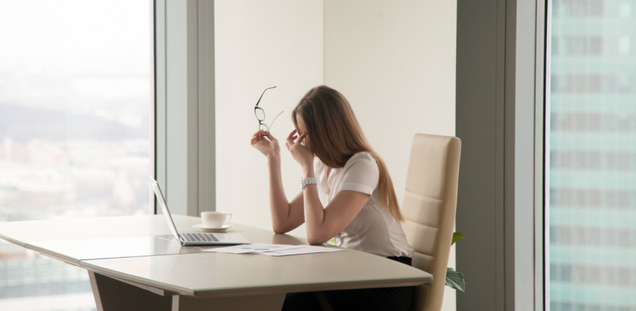 Публічна критика і приниження – чи є це порушенням трудових прав?