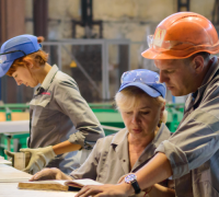 зарплати у «Сентравіс»