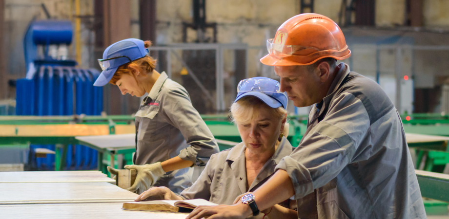 Зарплати ухвалює команда. Як металургійний завод побудував незвичну модель оплати праці?