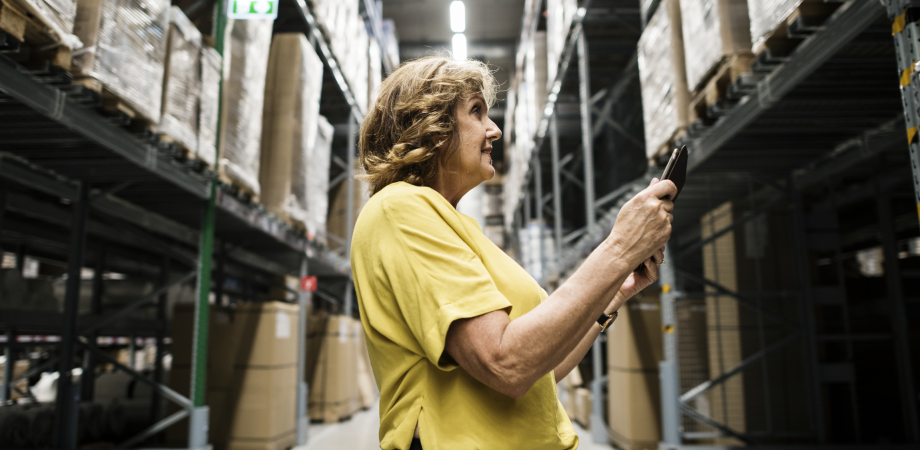 Утричі більше жінок на складах: як змінився ринок праці в логістиці?